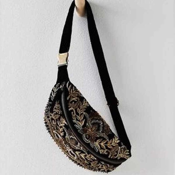 Free People Handbags - Free People Wren Midnight Velvet Sling Bag Black